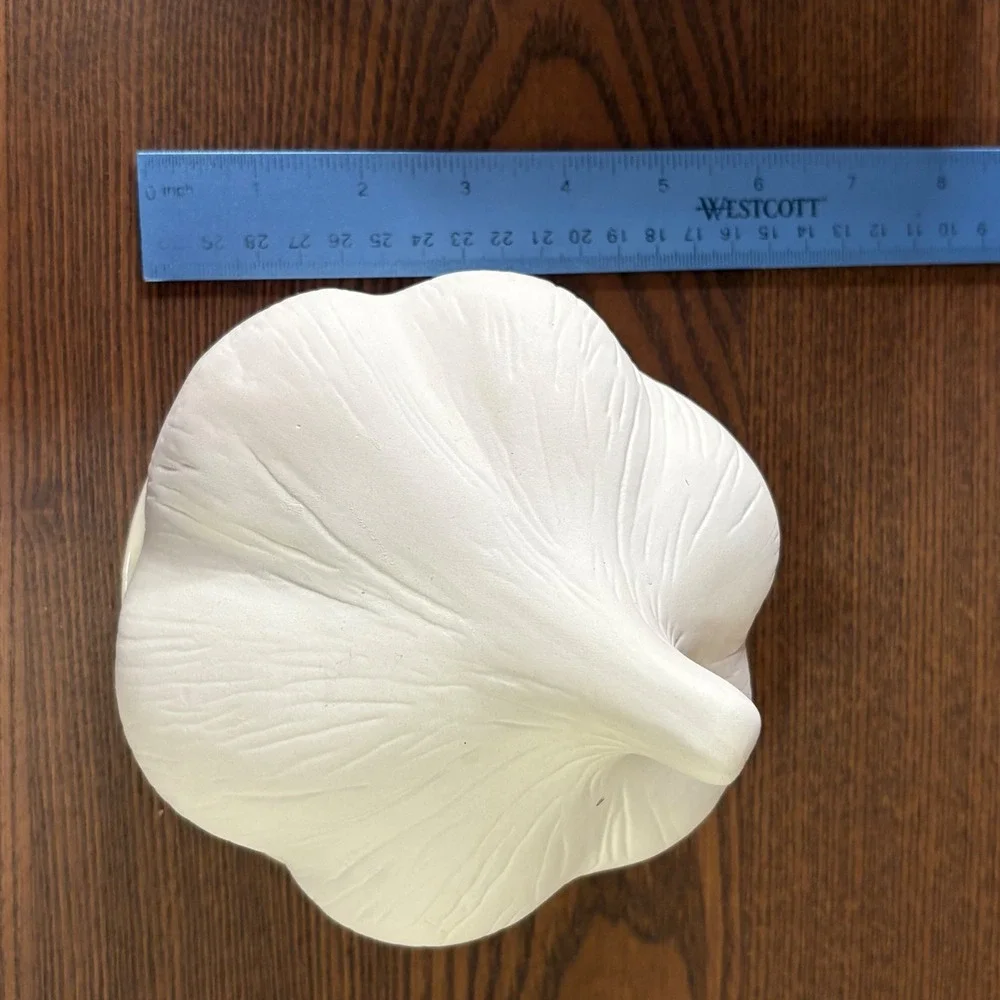 Ceramic Garlic Roaster Garlic‎ Shaped Tan New Excellent